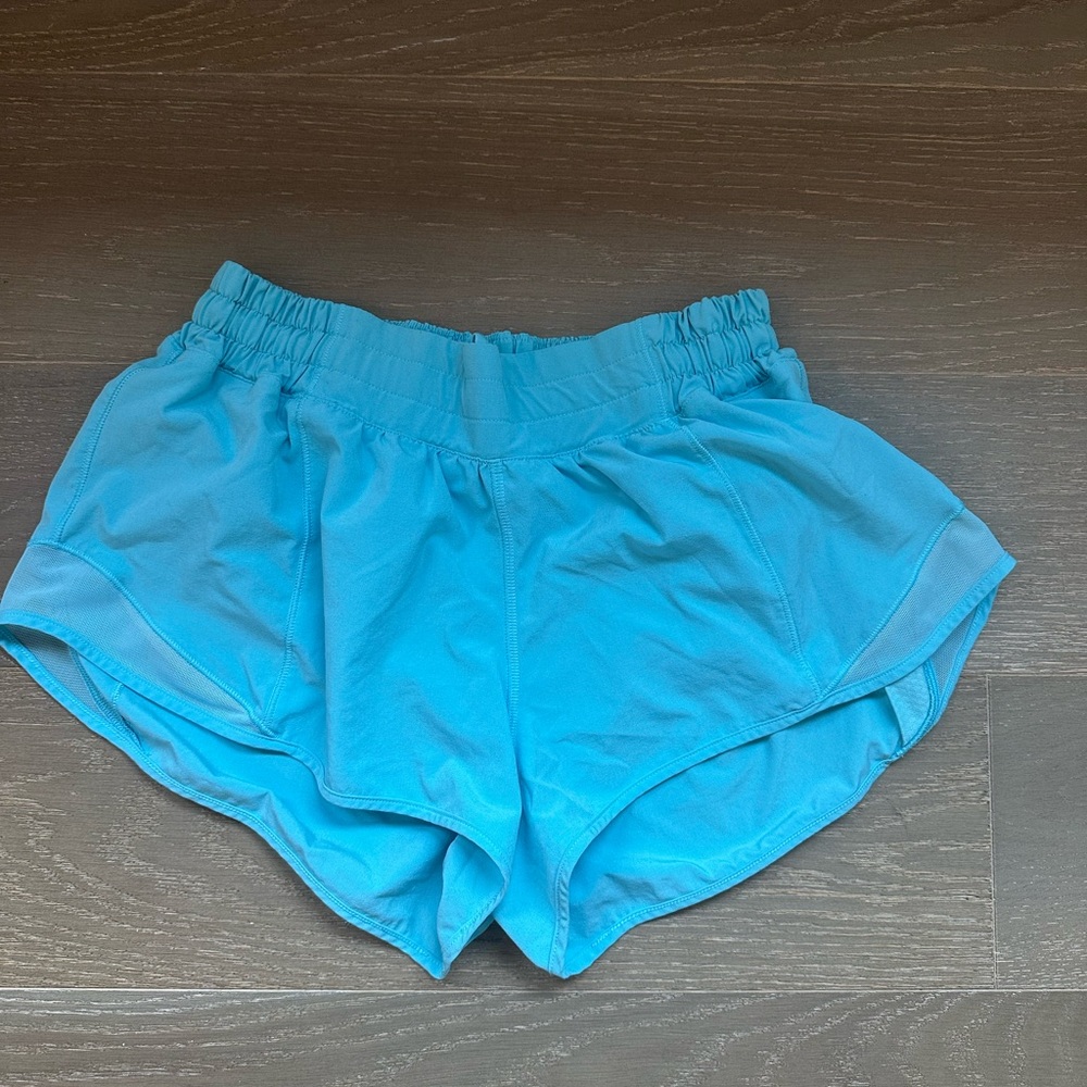 Lululemon Hotty Hot 2.5” Women's Blue Athletic Shorts